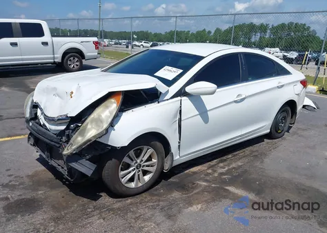 2013 Hyundai Sonata Gls z USA, uszkodzony, nr VIN 5NPEB4AC6DH645132